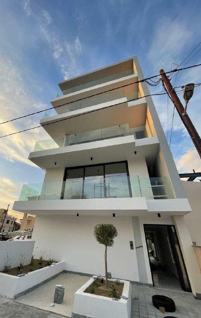 Property photo 1 of 4