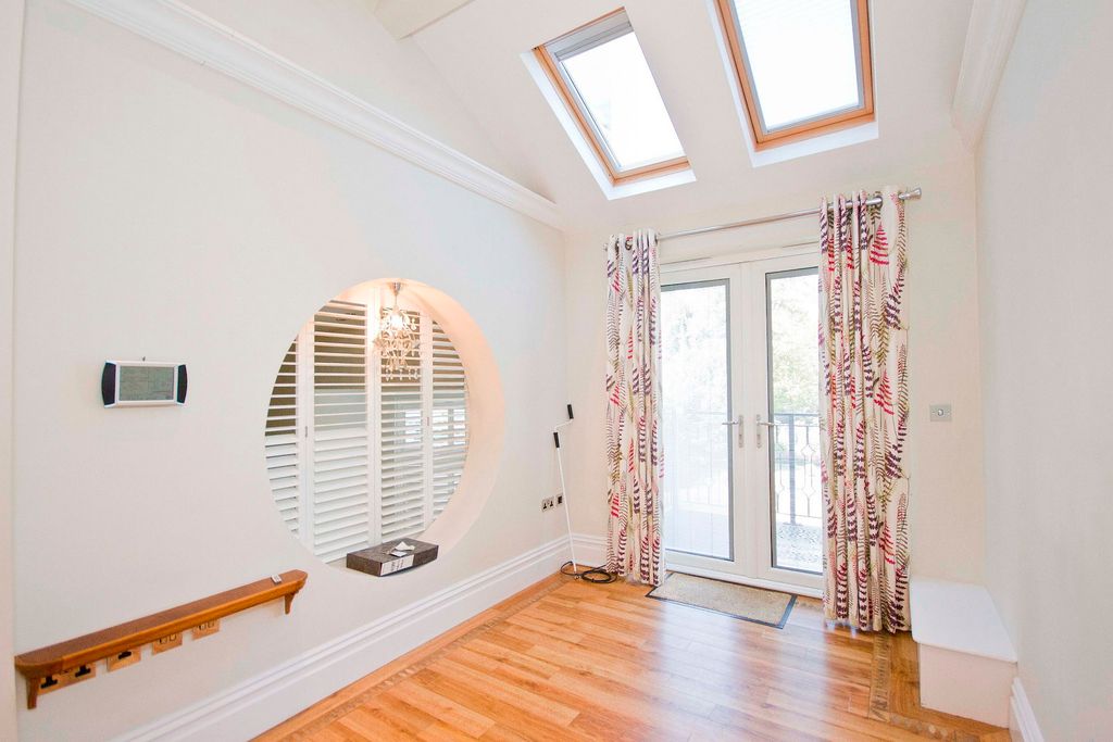 Additional image 21 of 5 bed detached house for salePaines Lane, Pinner Village HA5