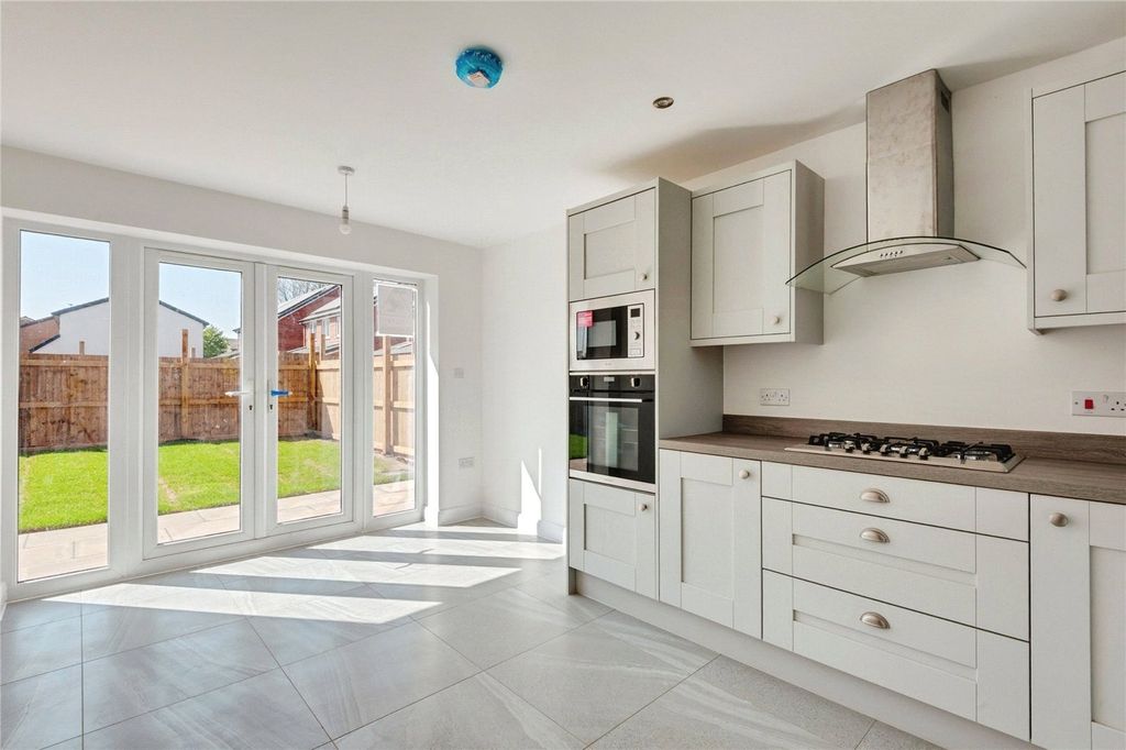 Property photo 2 of 17 Picture No. 02