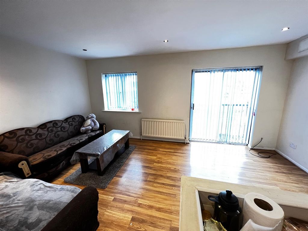 Property photo 3 of 11 Img_9745.Jpg