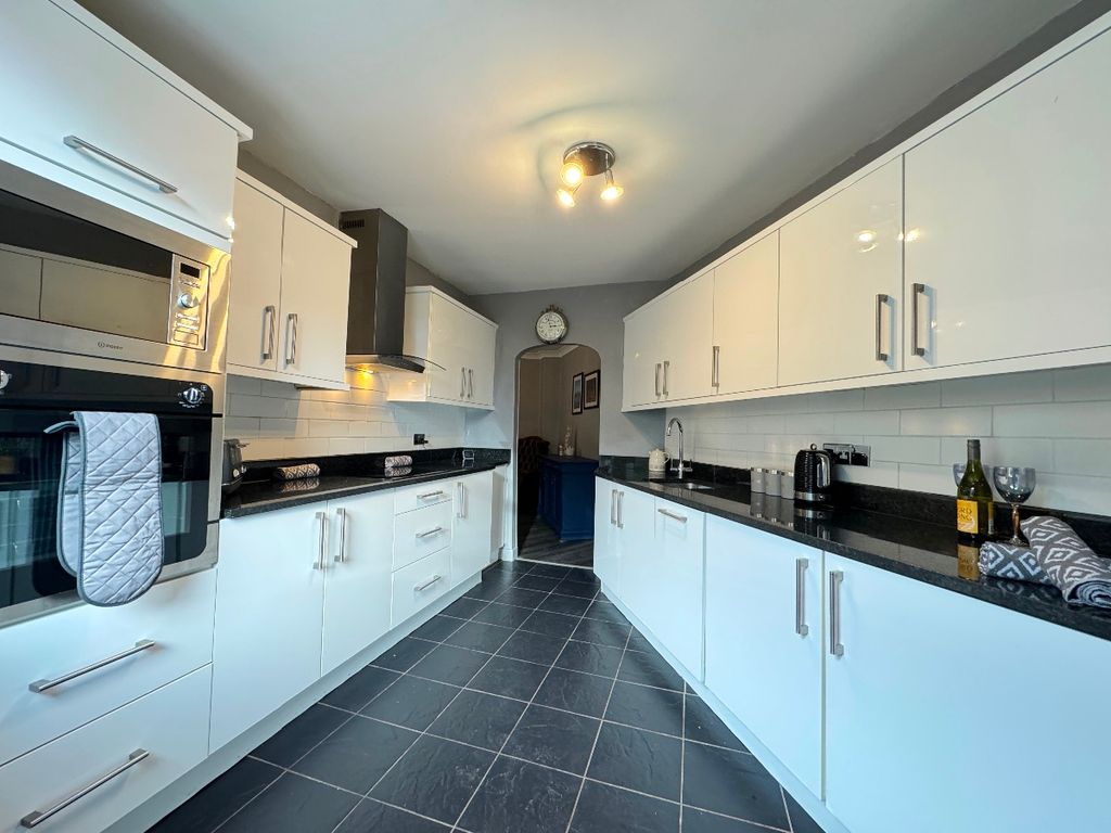 Property photo 3 of 50