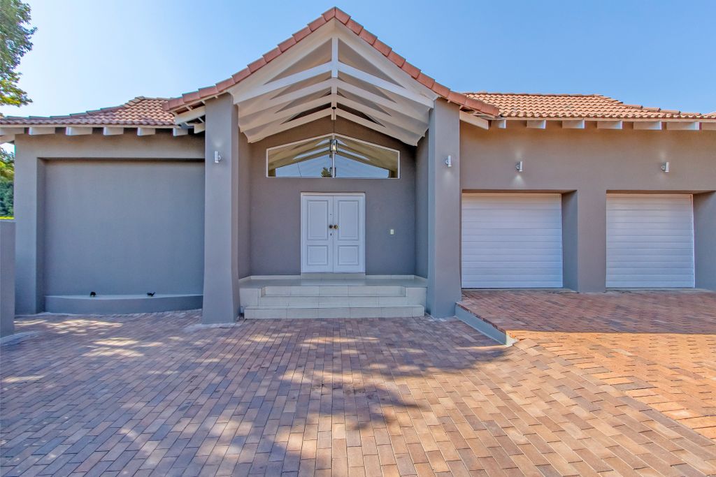 Property photo 2 of 79