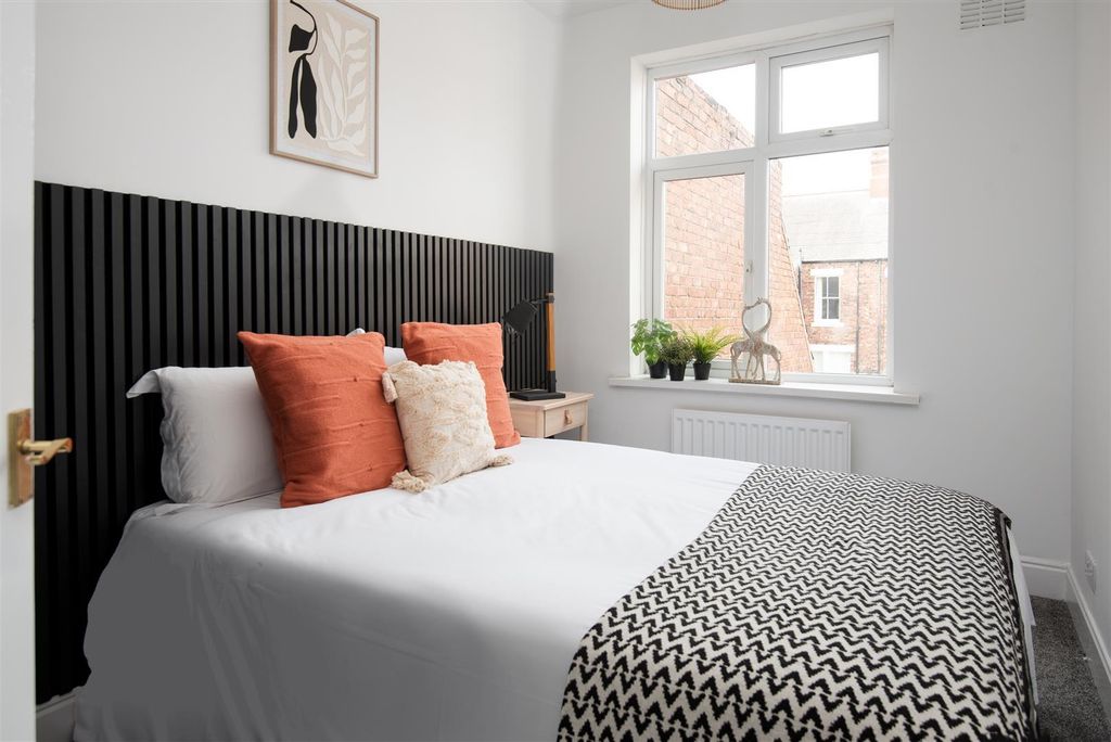 Property photo 3 of 9 10 (1).Jpg