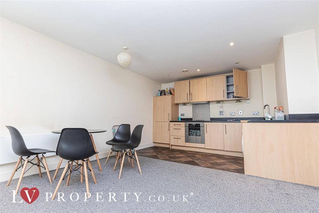 Property photo 2 of 16 6.Jpg