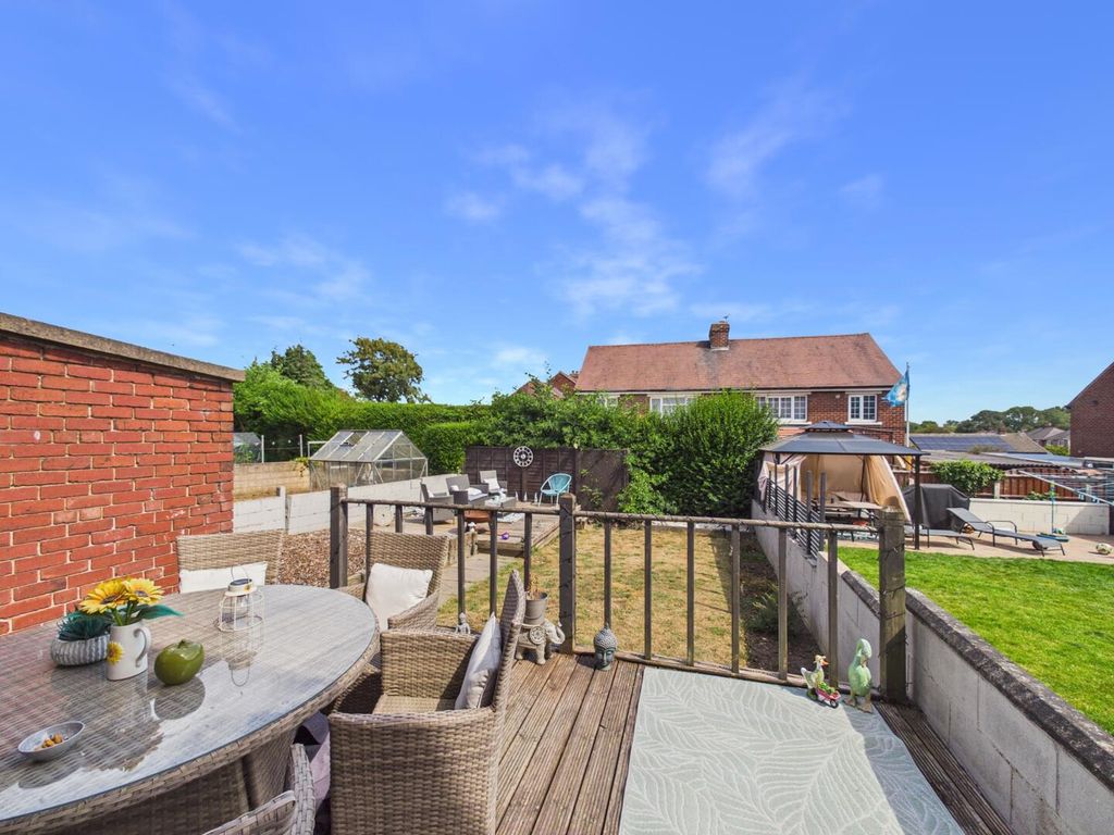 Property photo 1 of 11 Terrace / Patio