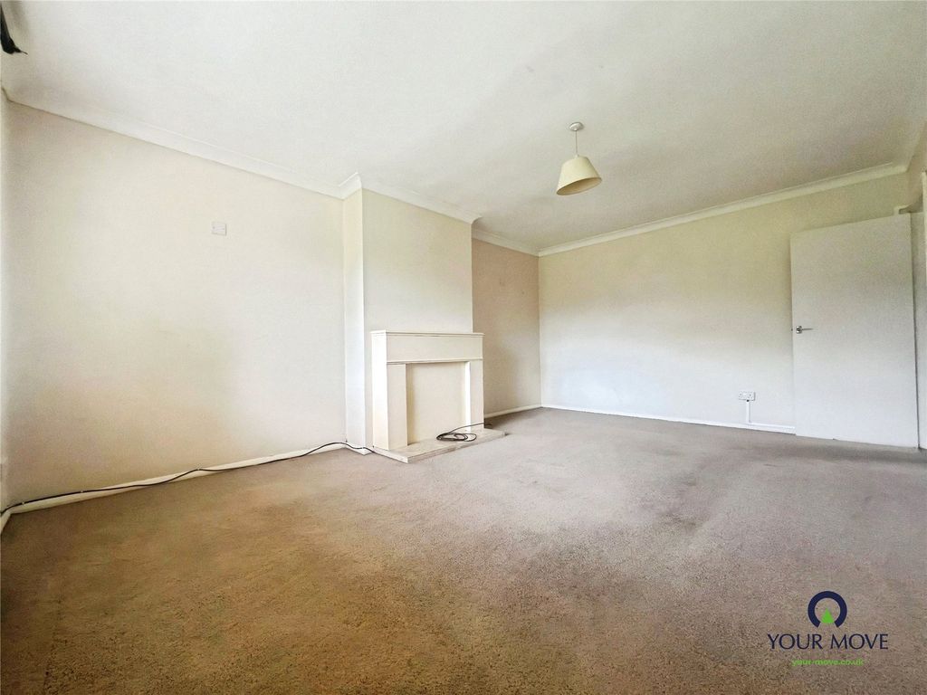 Property photo 2 of 9 Picture No. 17