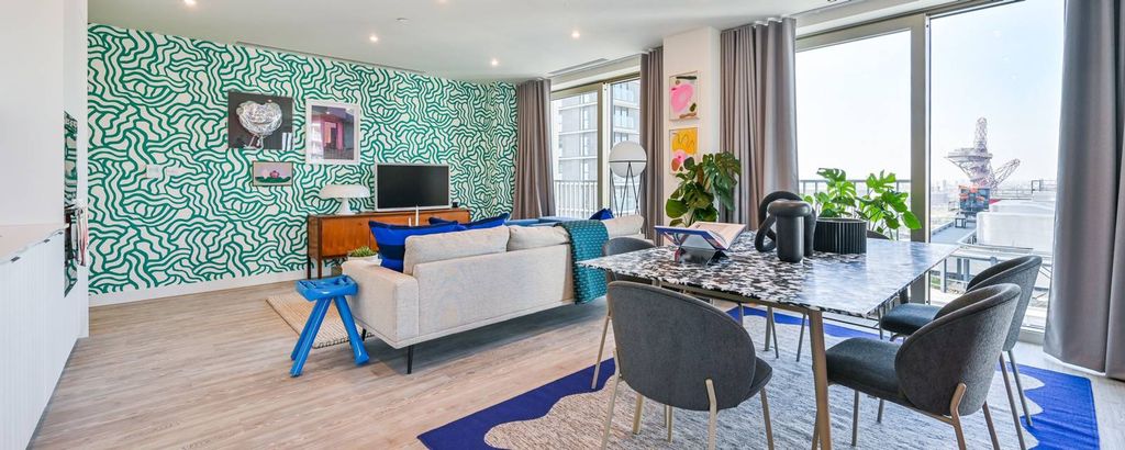 Property photo 1 of 81