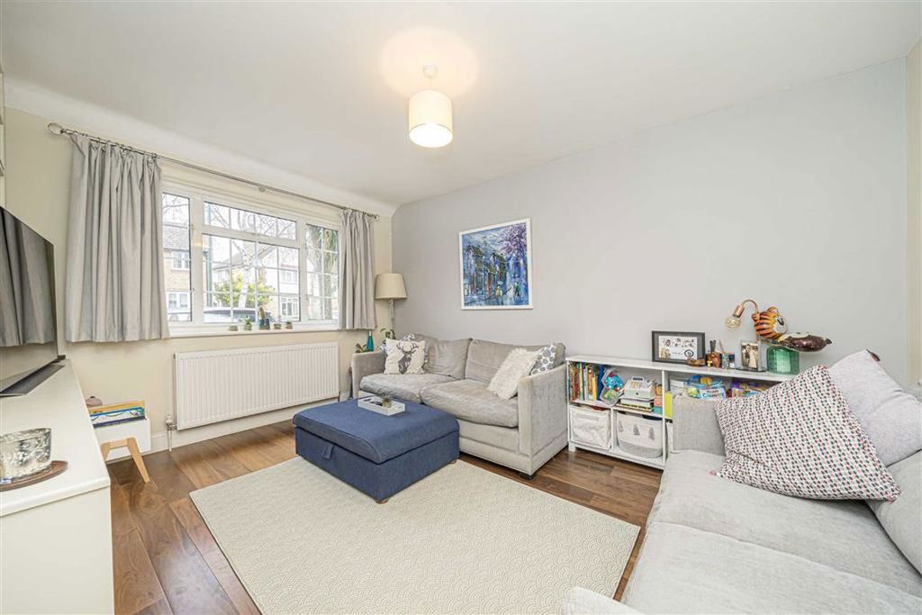 Property photo 2 of 8