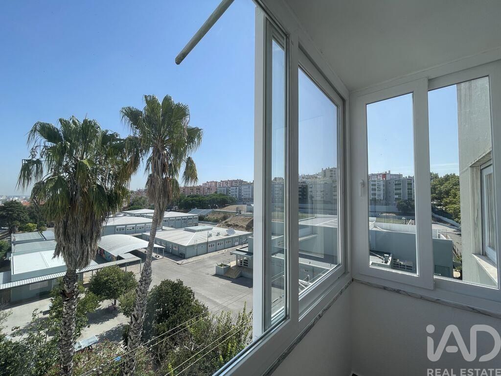 Property photo 1 of 25
