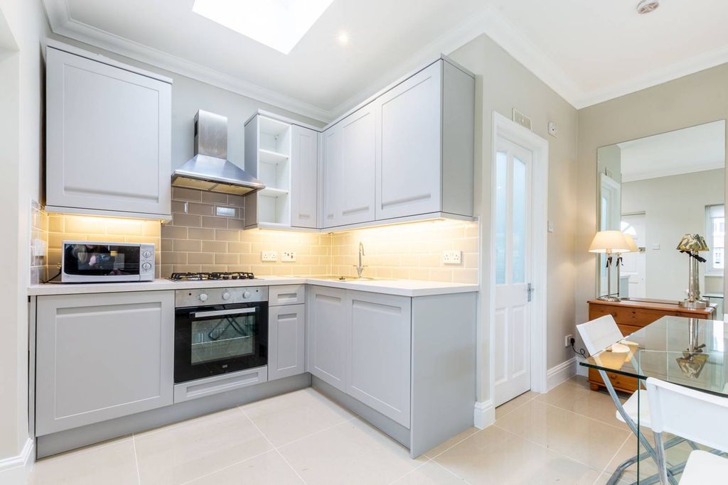 Property photo 1 of 5