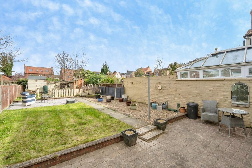 Property photo 2 of 15