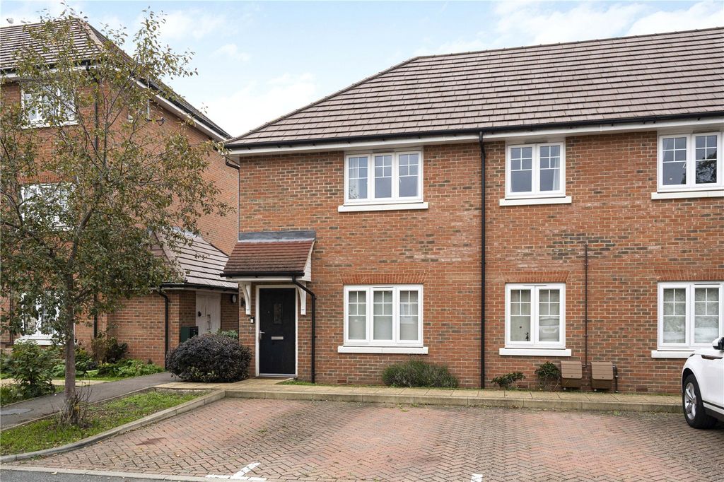 Property photo 1 of 8 Exterior