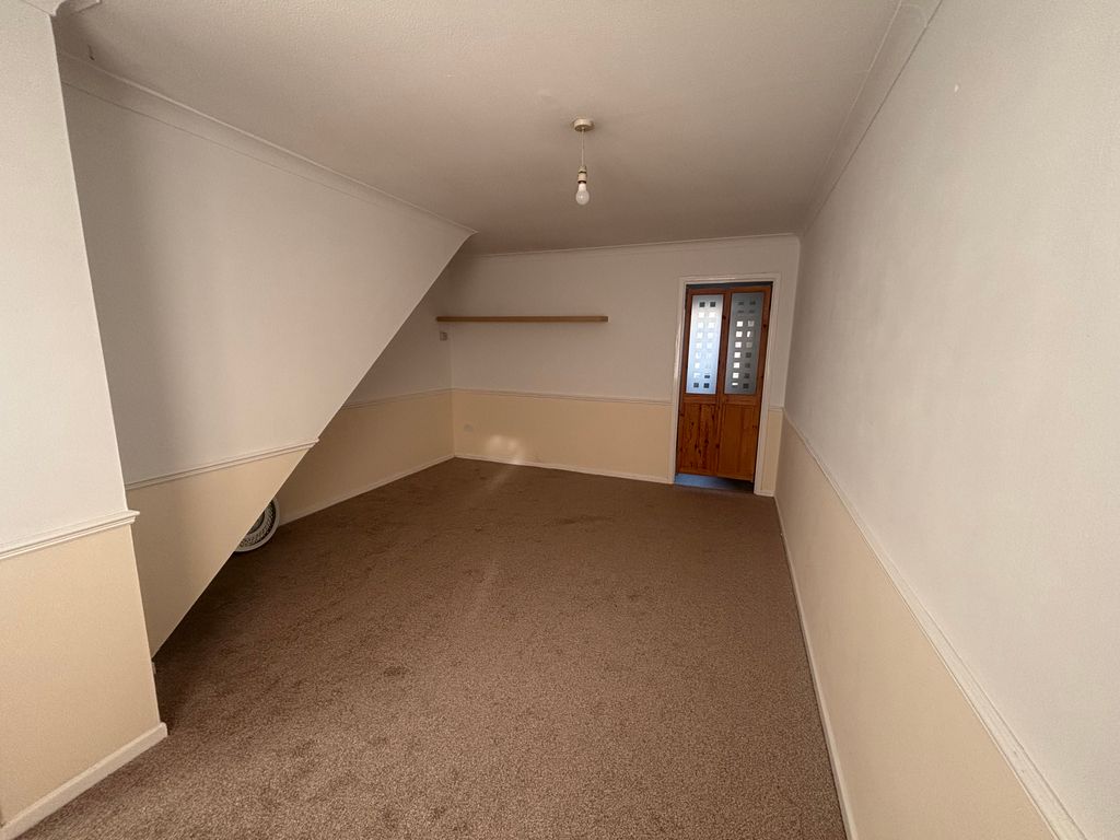 Property photo 3 of 14 Image