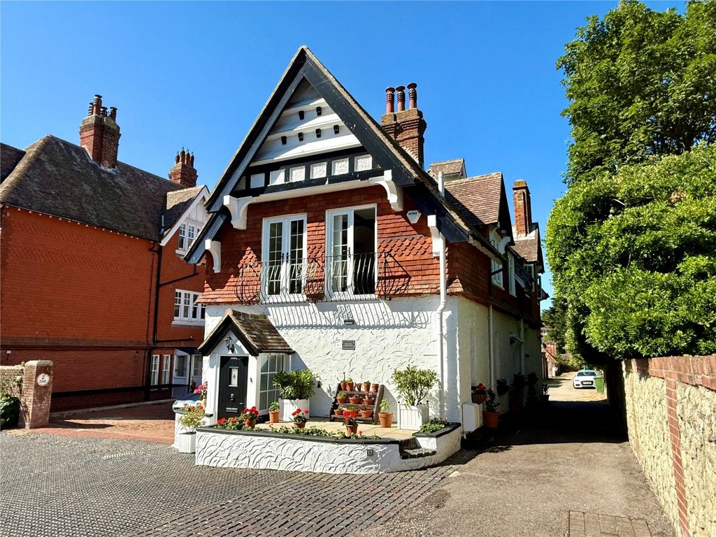Property photo 1 of 17 Picture No. 21