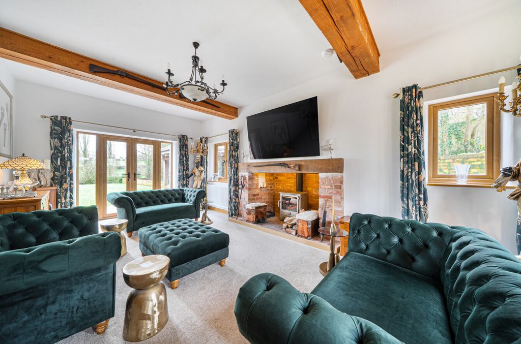 Property photo 2 of 42 1421964-18-69B050...