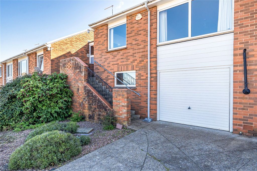 Property photo 1 of 15 Picture No. 02