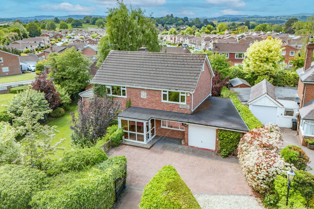 Property photo 1 of 27