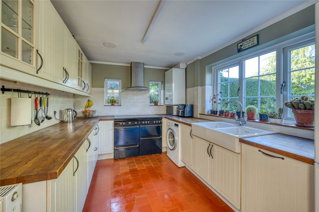 Property photo 3 of 18 Picture No. 21