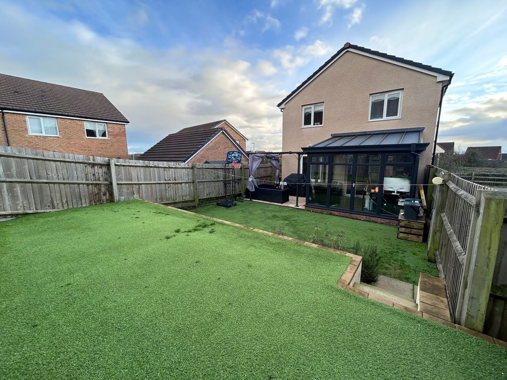 Property photo 3 of 28