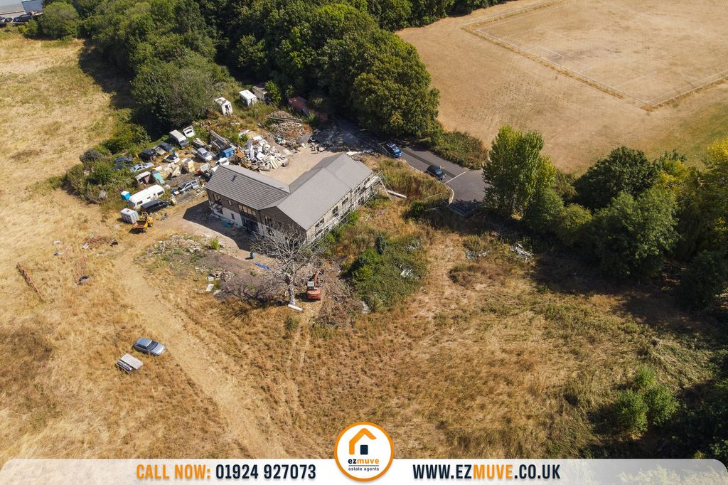Property photo 2 of 47