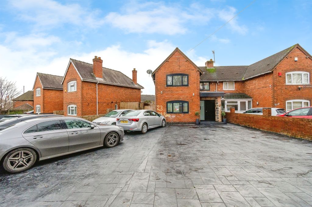 Property photo 2 of 33