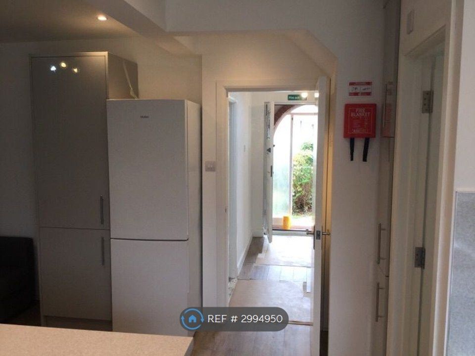 Property photo 3 of 7