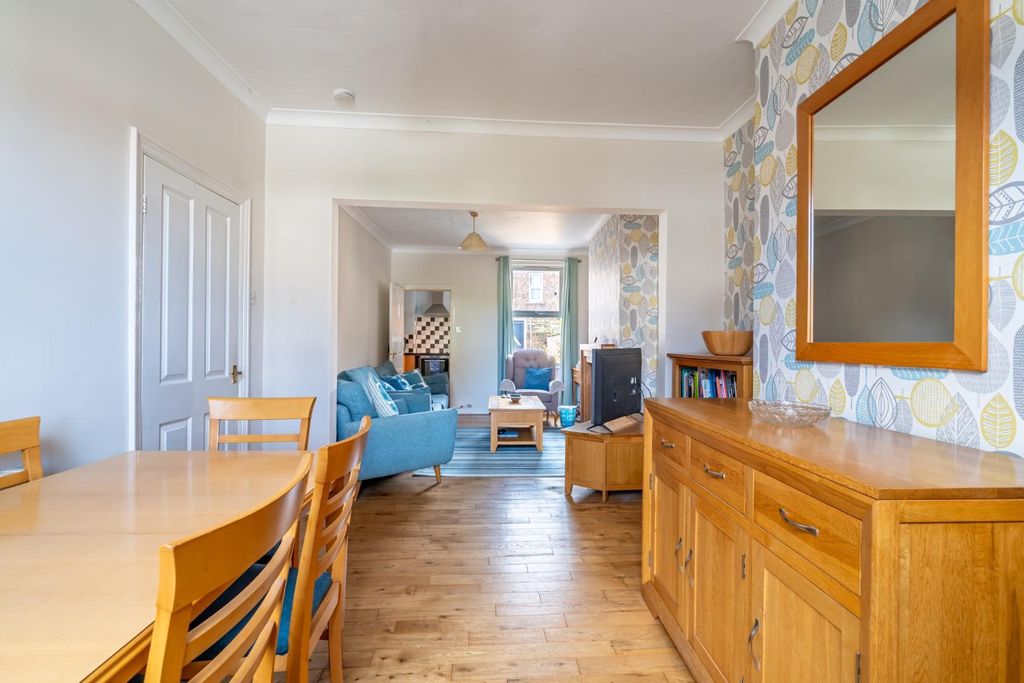 Property photo 3 of 12 Swinerton Ave-3.Jpg