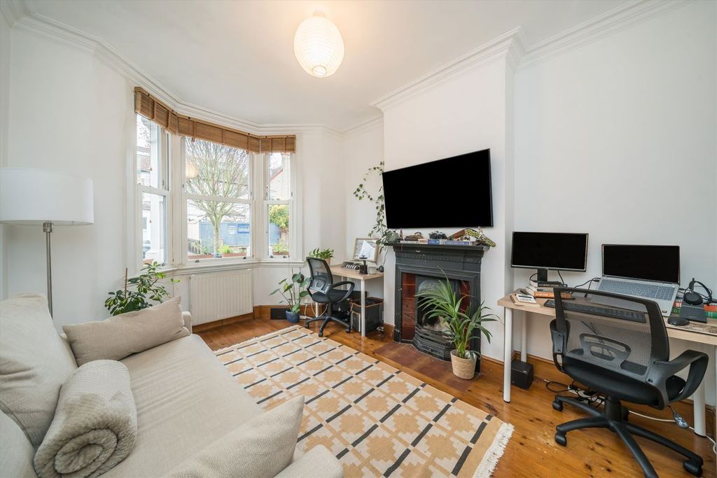 Property photo 2 of 5