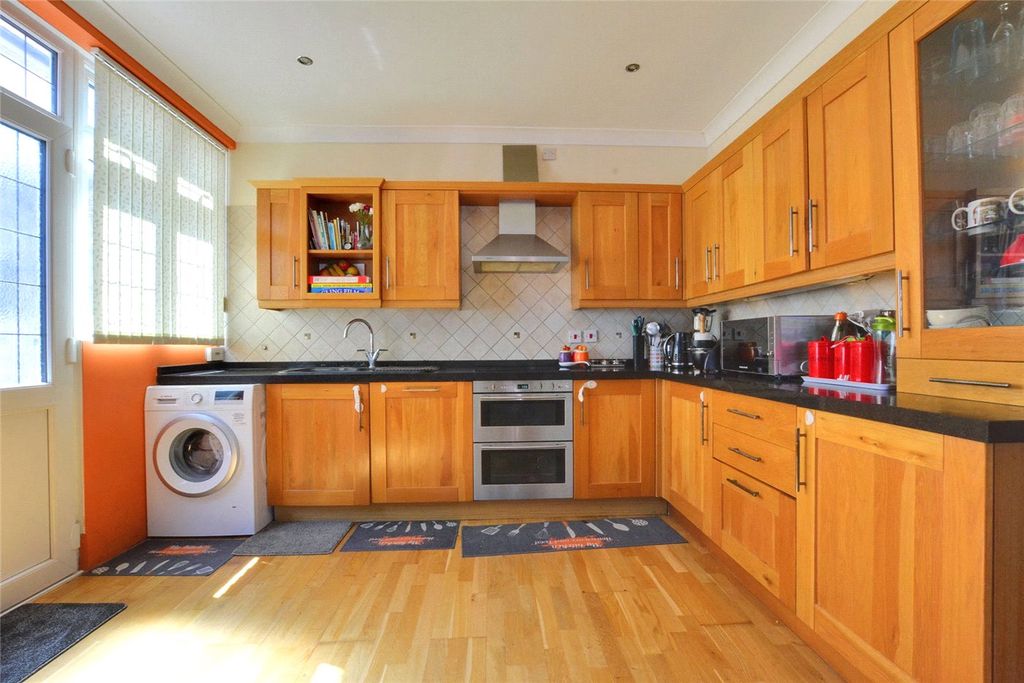 Property photo 2 of 20 Picture No. 01