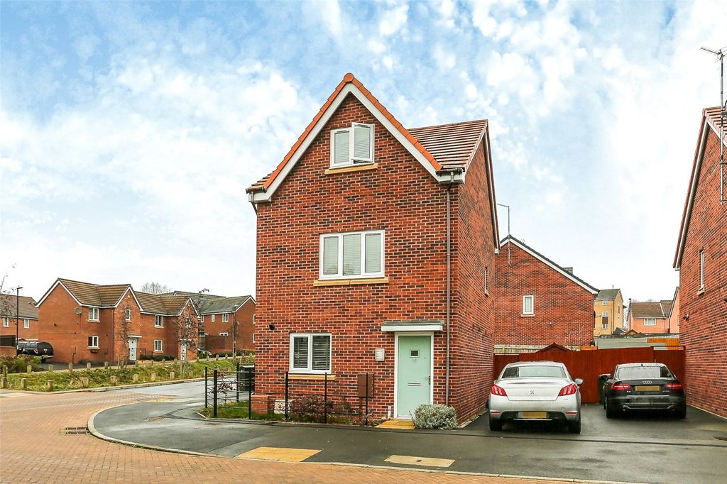 Property photo 1 of 10 Front