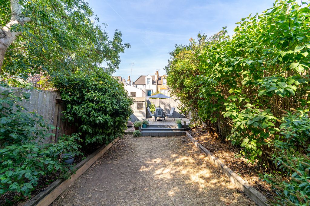 Property photo 2 of 14 Ndb01545