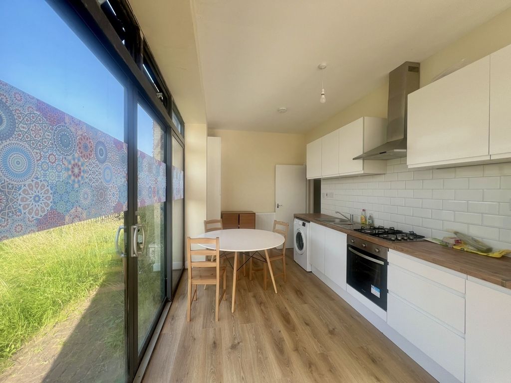 Property photo 2 of 10 Gallery