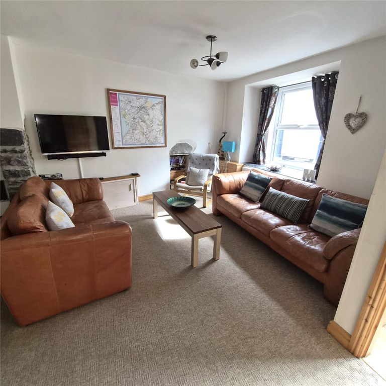 Property photo 2 of 25 Picture No. 30