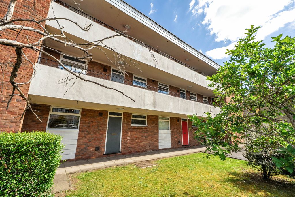 Property photo 1 of 11 1483071-1-6A4285B...