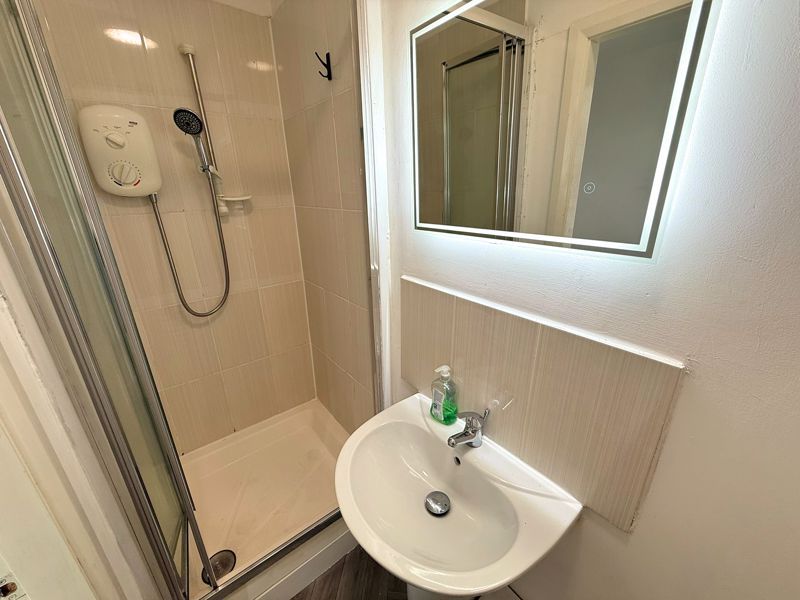 Property photo 3 of 4 Shower Room