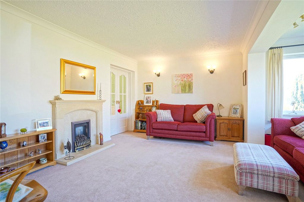 Property photo 2 of 29 Picture No. 42