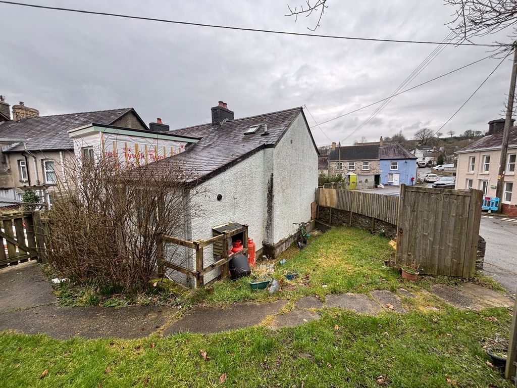 Property photo 3 of 7