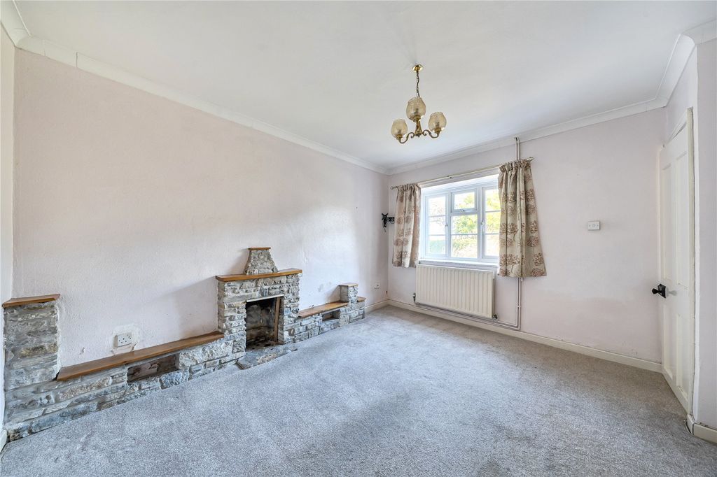 Property photo 2 of 17 Picture No. 20