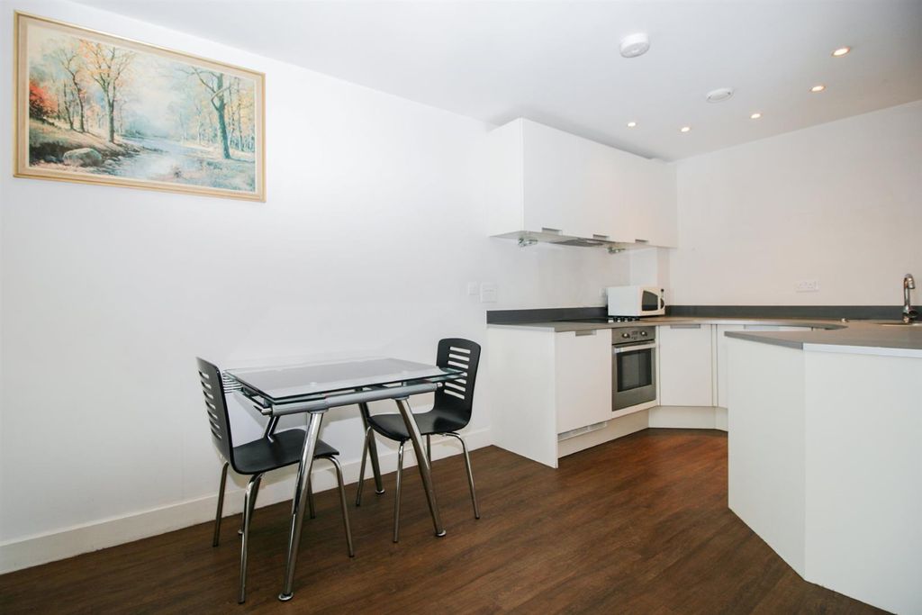 Property photo 2 of 5