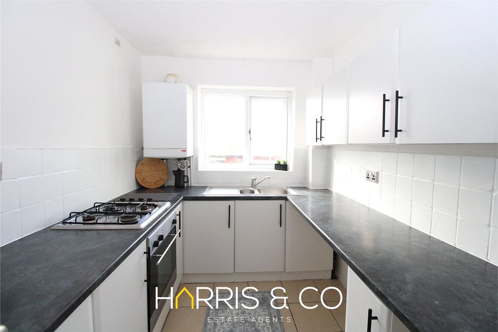 Property photo 3 of 9 Picture No. 04