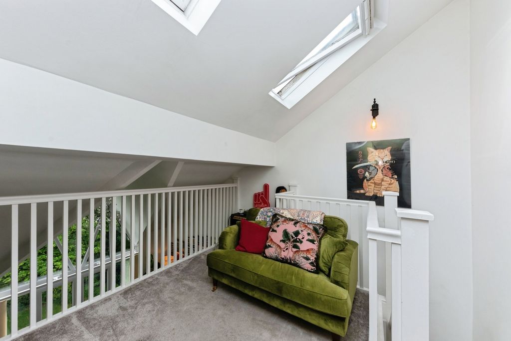 Additional image 9 of 2 bed flat for saleGrosvenor Crescent, Grimsby, Lincolnshire DN32