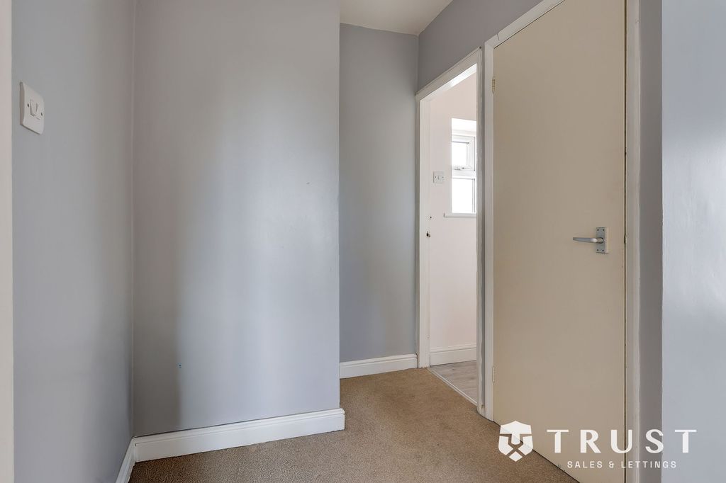 Additional image 21 of 2 bed semi-detached house for saleBevor Crescent, Heckmondwike WF16
