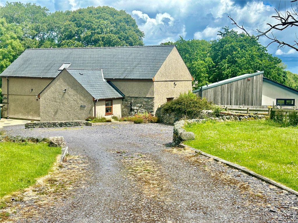 Property photo 1 of 24 Picture No. 11