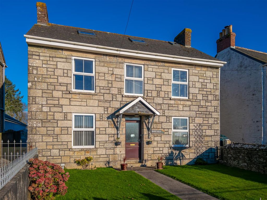 Property photo 1 of 42 Sunny Villa, Breage-02.Jpg