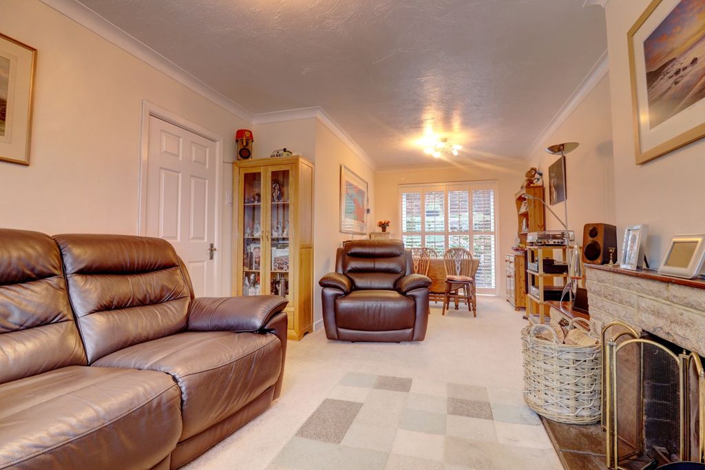 Property photo 2 of 12 Picture No. 03