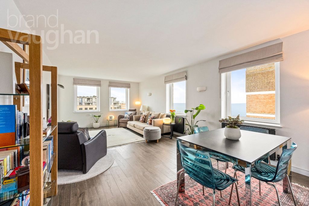 Property photo 2 of 21 Picture No. 04