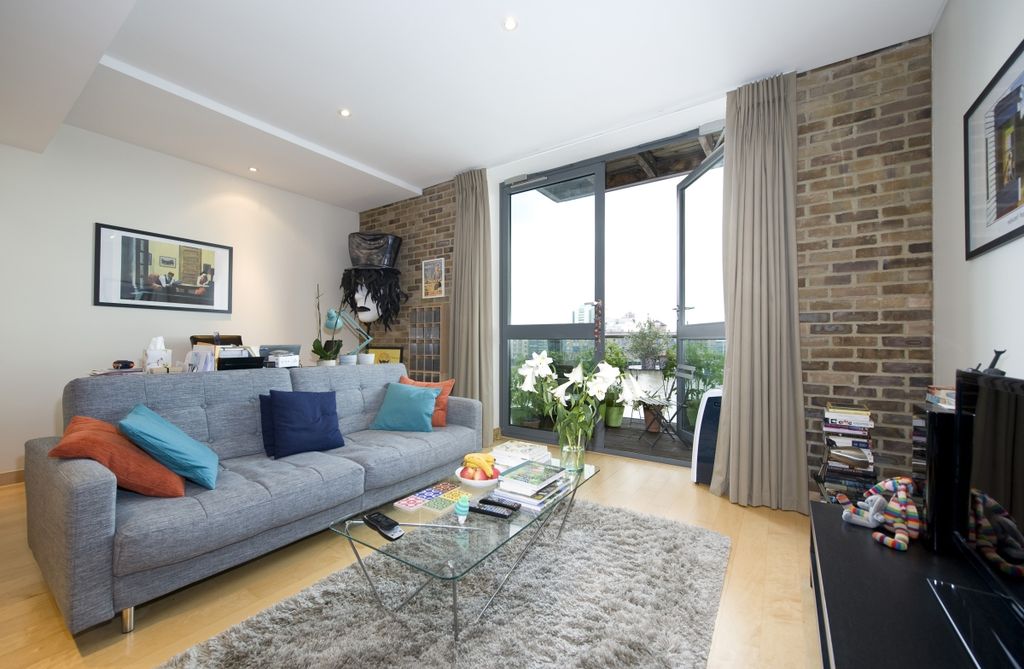 Property photo 1 of 4 Recep Hi Res