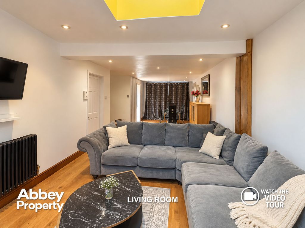 Property photo 2 of 12
