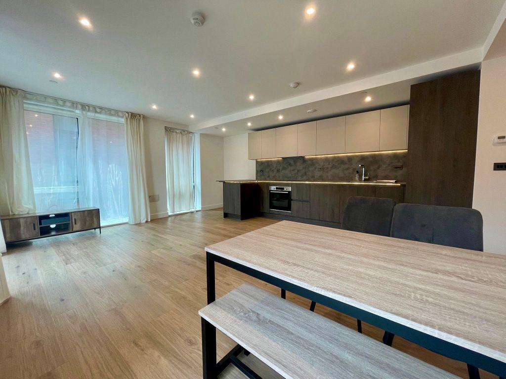 Property photo 2 of 21