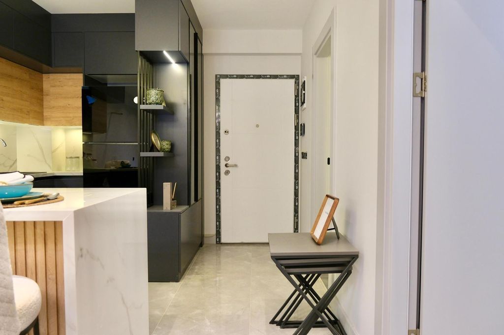 Property photo 3 of 21 Stylish Apartments In Kusadasi For Sale With On-Site Facilities - Entrance